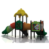 Terrains de jeux de forêt d'enfants de parc d'aventure avec l'équipement extérieur de jeu de glissière